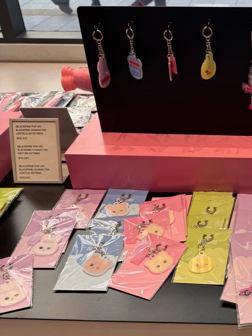 【ソウルポップアップ限定】BLACKPINK レンティカラーキーホルダー　4個