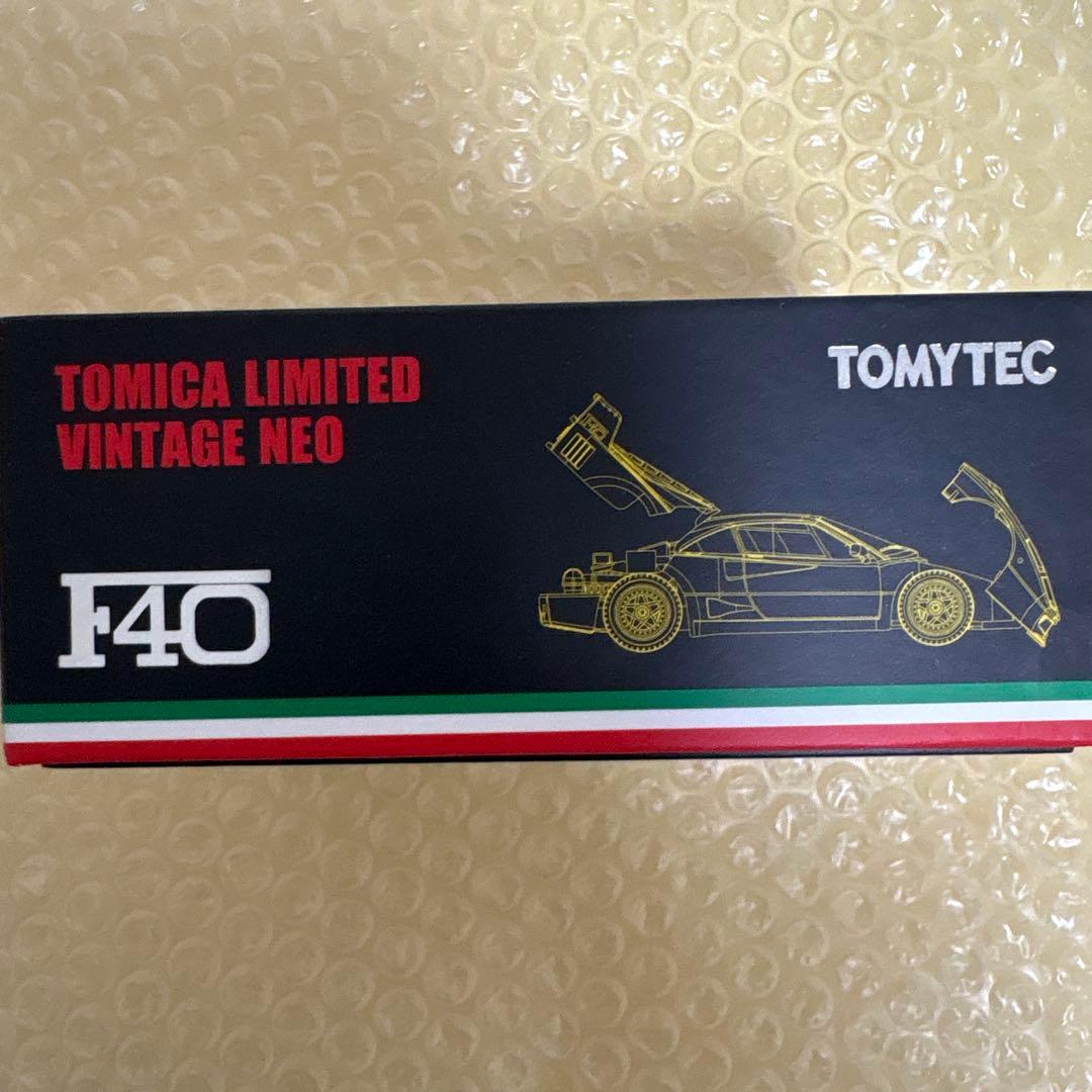 LV-NEO フェラーリF40 （黄） トミカリミテッドヴィンテージNEO