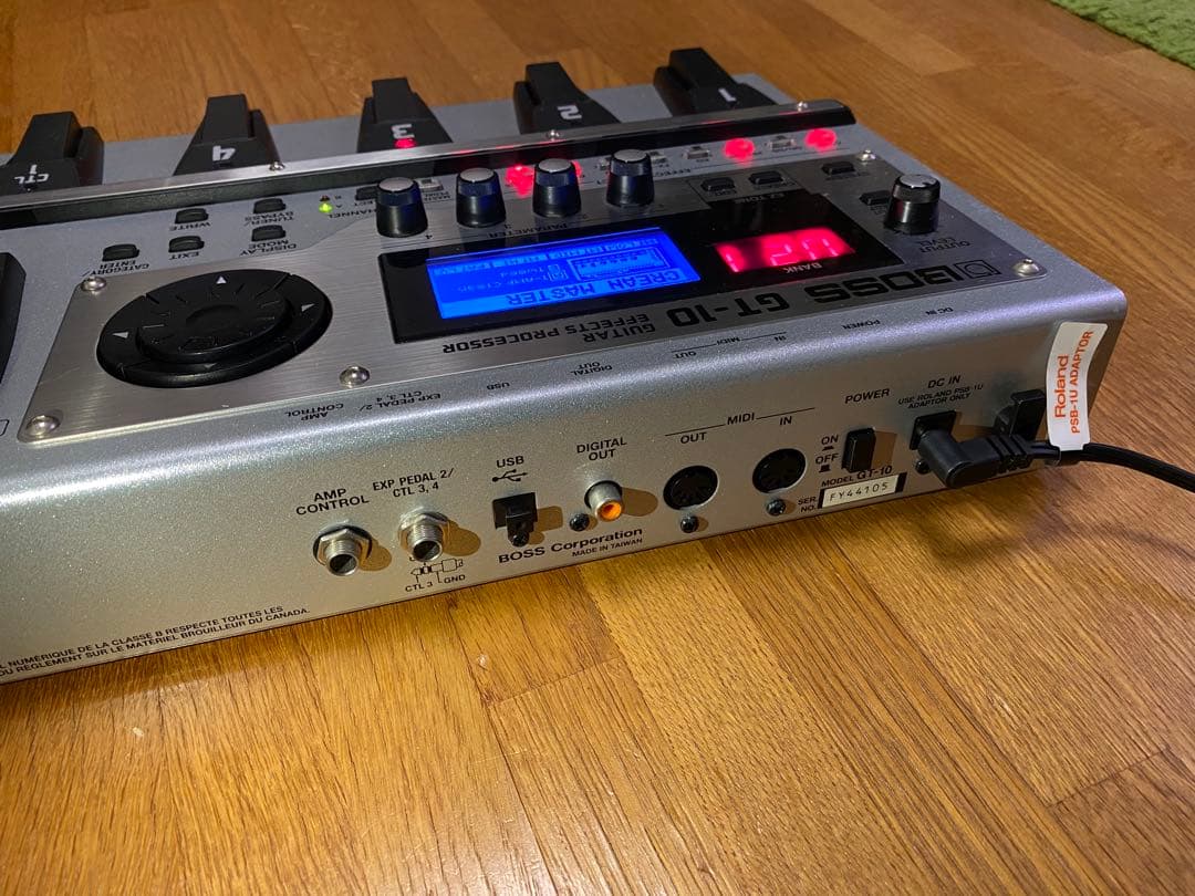 【美品】BOSS GT-10 ギターマルチエフェクター 箱/説明書付き