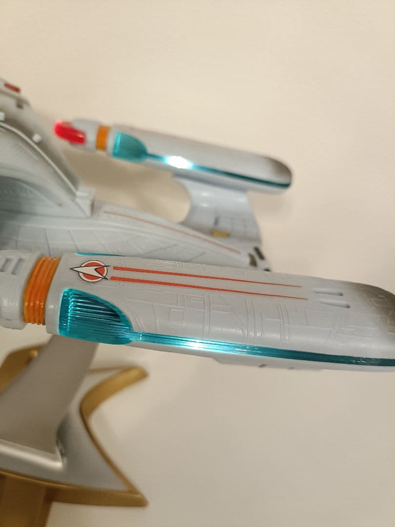 スタートレック　エンタープライズ NCC-1701-Ｄ 型艦 バトルダメージ版