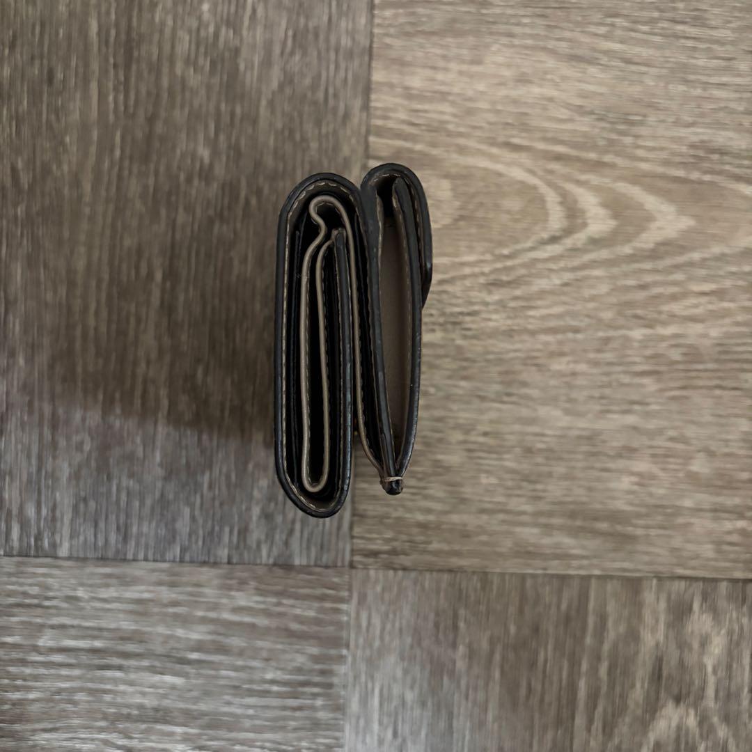1/22まで限定価格　FENDI フェンディ　財布　マイクロ三つ折り財布