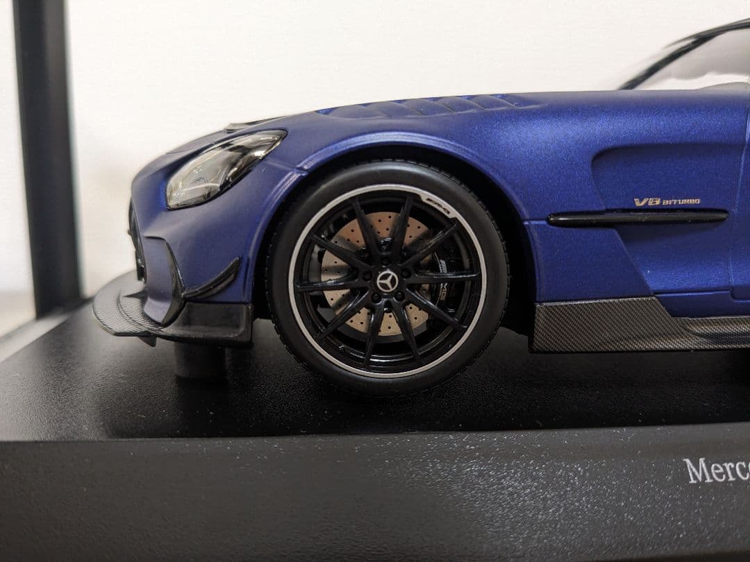 ミニチャンプス　メルセデス　AMG　ミニカー　1/18　オートアート　京商　車