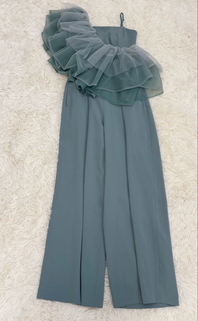 フリル付きライトブルーオールインワン