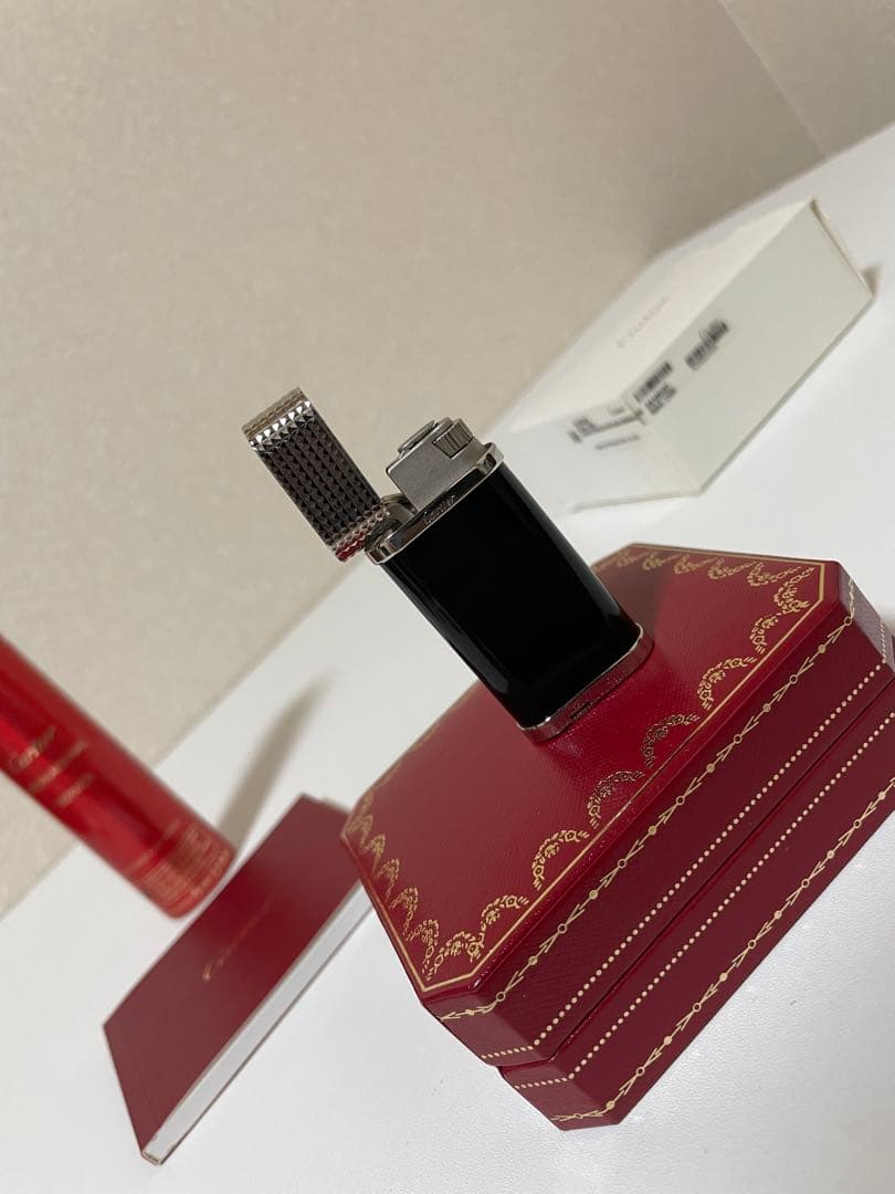 カルティエ　ガスライター　未使用に近い　本物