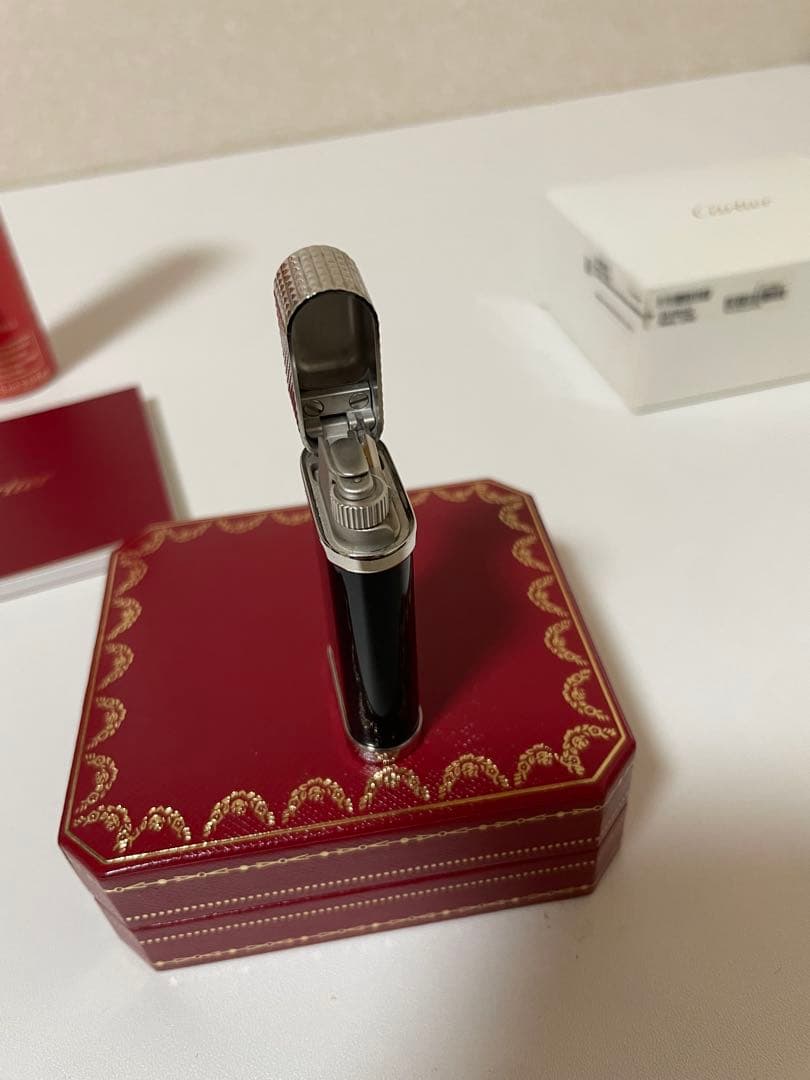 カルティエ　ガスライター　未使用に近い　本物