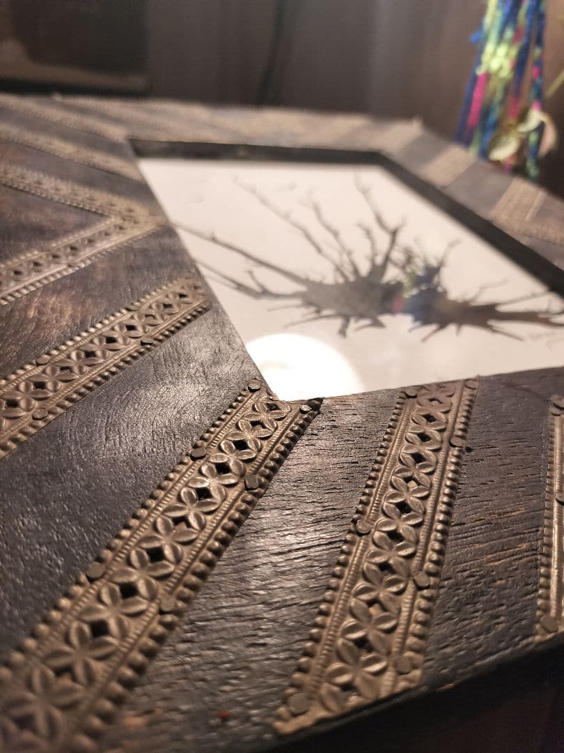 海外アーティスト★BERTI×J.ロジエ　鞭打ちアンティークチェアフレーム作家