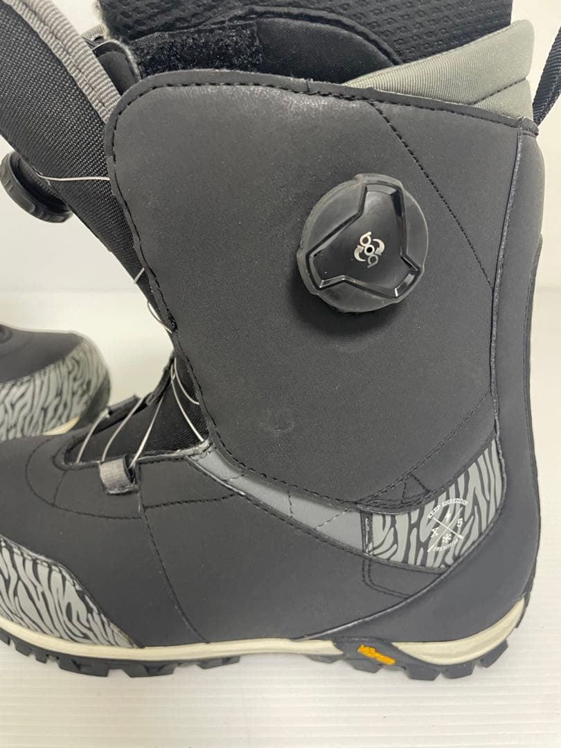 クロスファイブ28cm BOA ブラック スノーボードブーツ ビブラムソール