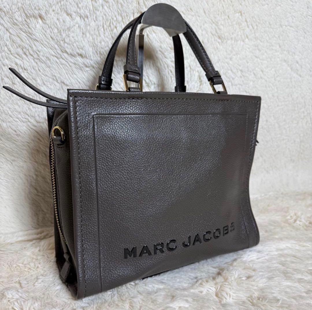 【美品】マーク ジェイコブス 2way THE BOX SHOPPER 29