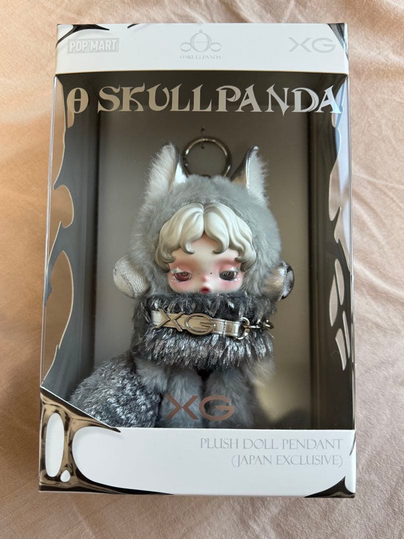 POP MART Skull panda✖️XG 日本限定 ぬいぐるみペンダント