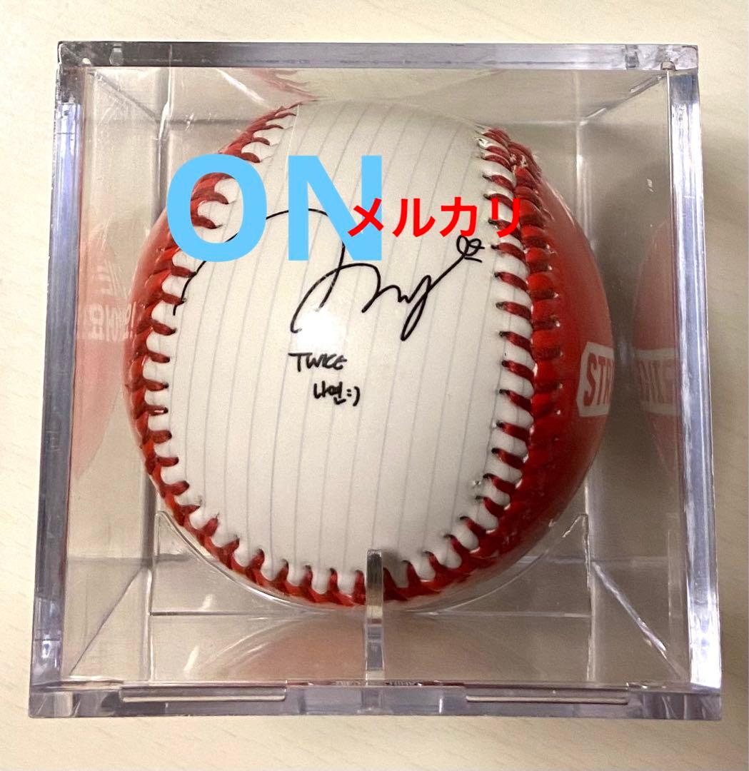 TWICE ナヨン サイン入り 野球ボール ストライクゾーン 当選品