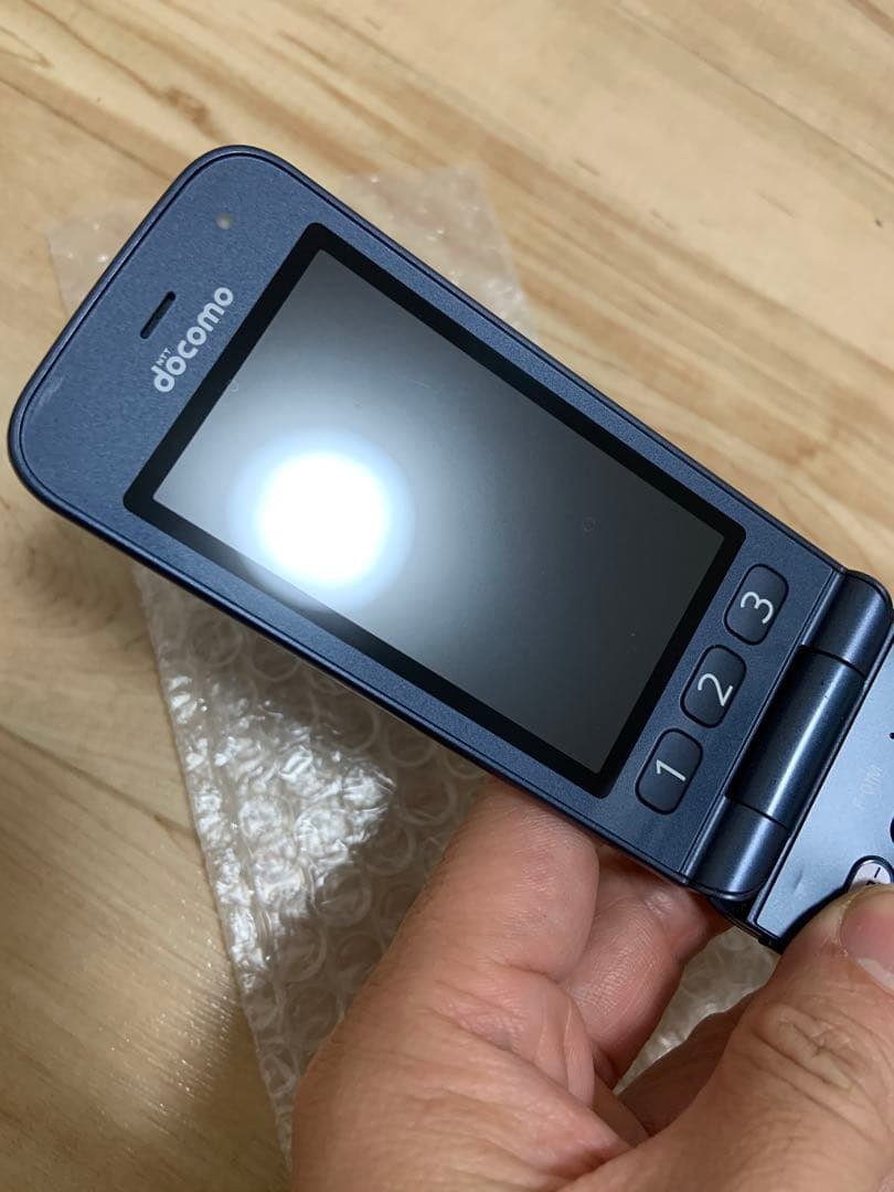 Docomo らくらくホン F-01M（ネイビー） - メルカリ