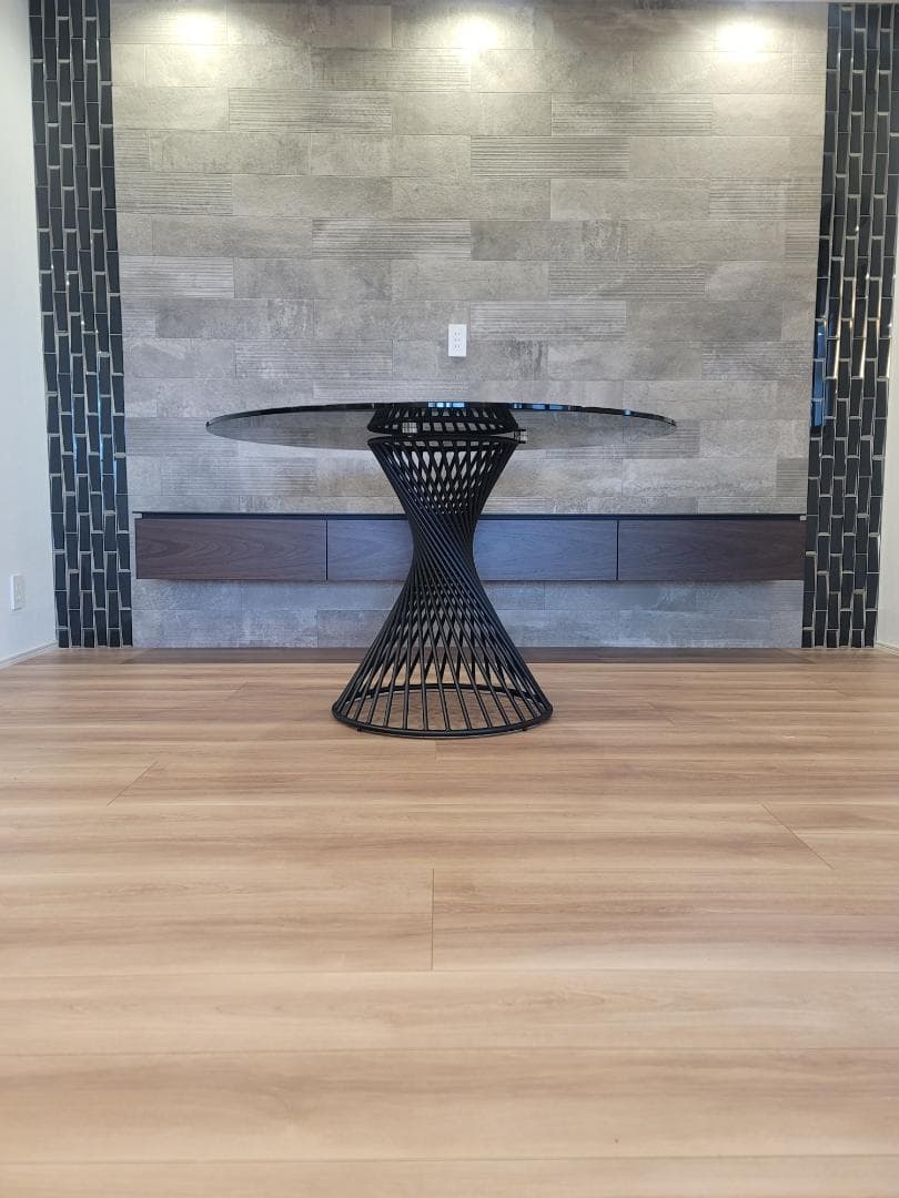 ダイニングテーブル◆円形◆ガラス天板◆天板直径120cm◆モデルルーム展示品