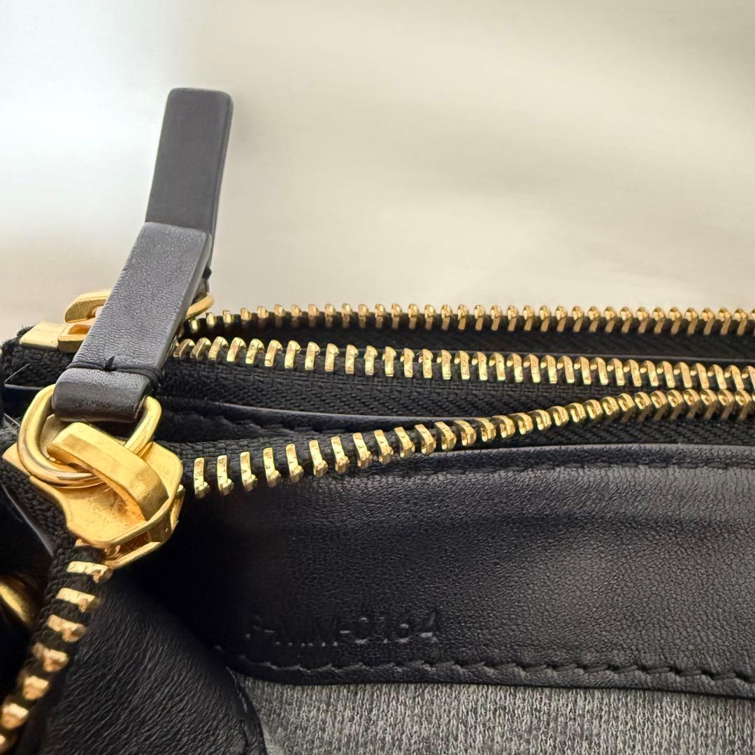 CELINE ラージトリオ ショルダーバック