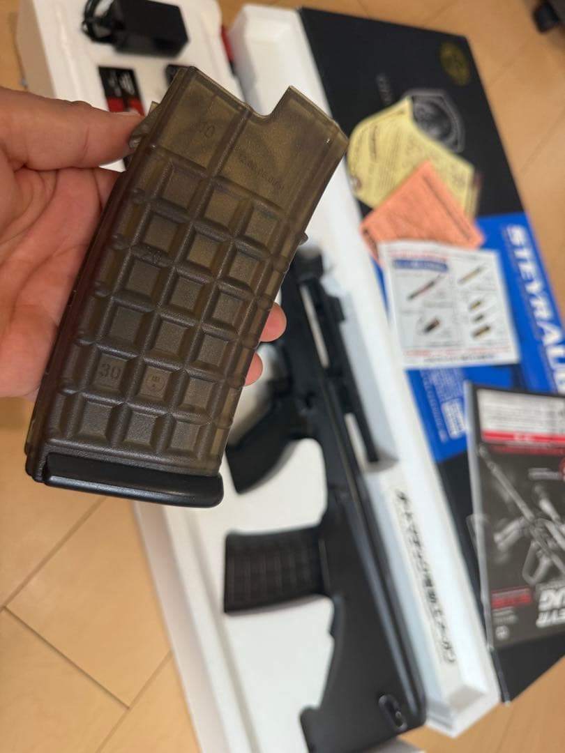 東京マルイ製ステアAUG A1 （GEK COBRAモデルエアソフトガン模造銃）