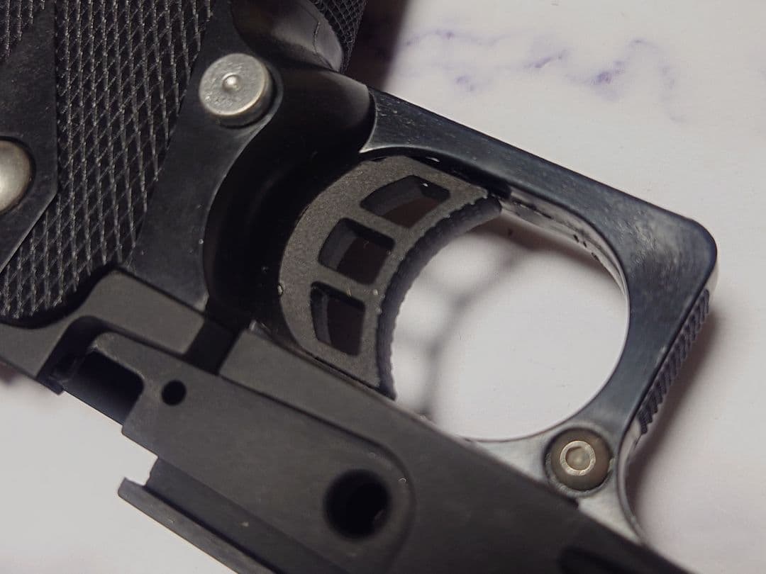 STI 2011 ミドルフレーム + グリップ 東京マルイ ハイキャパ 用