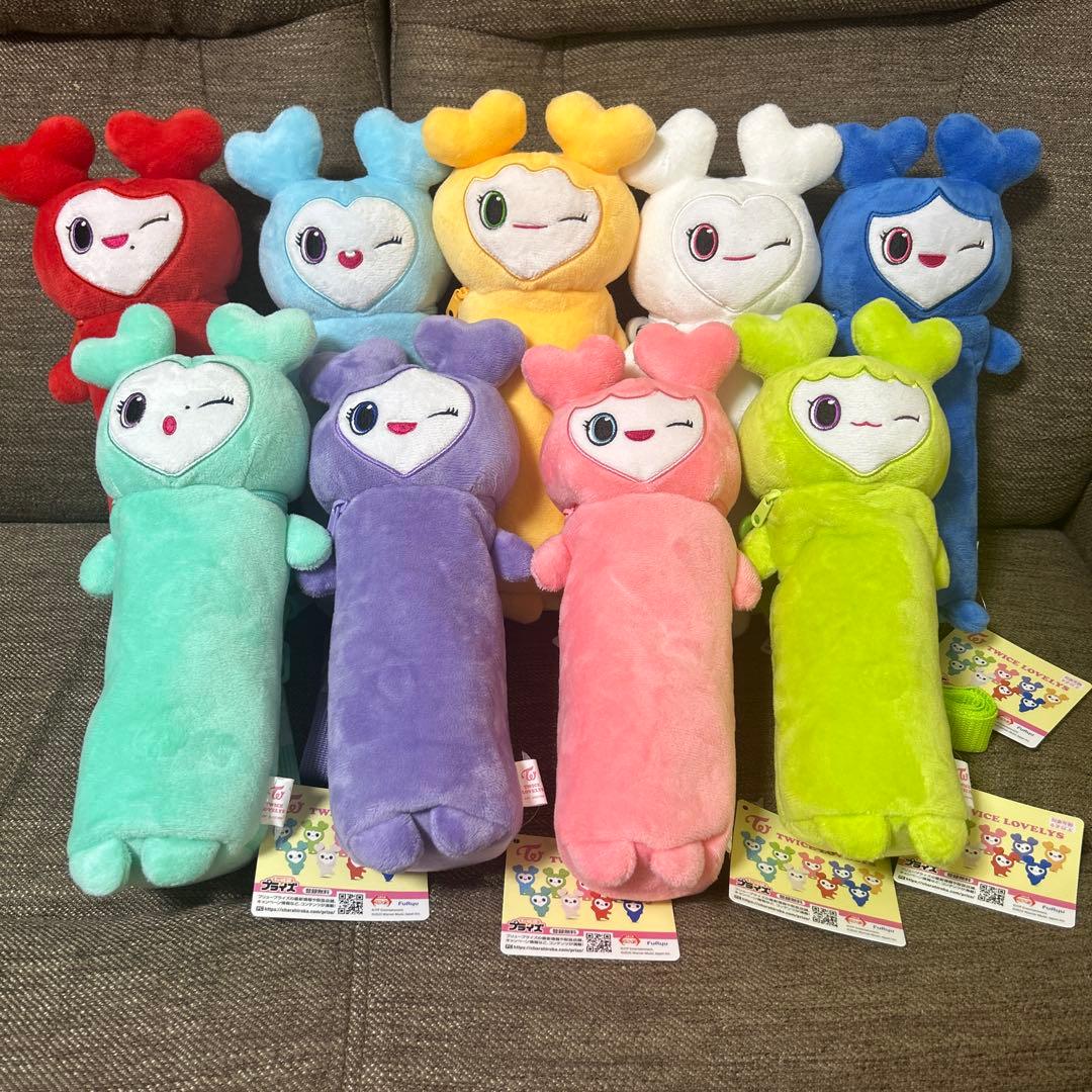 GiGO限定 TWICE LOVELYS のびふにゃポーチ全9種 コンプセット