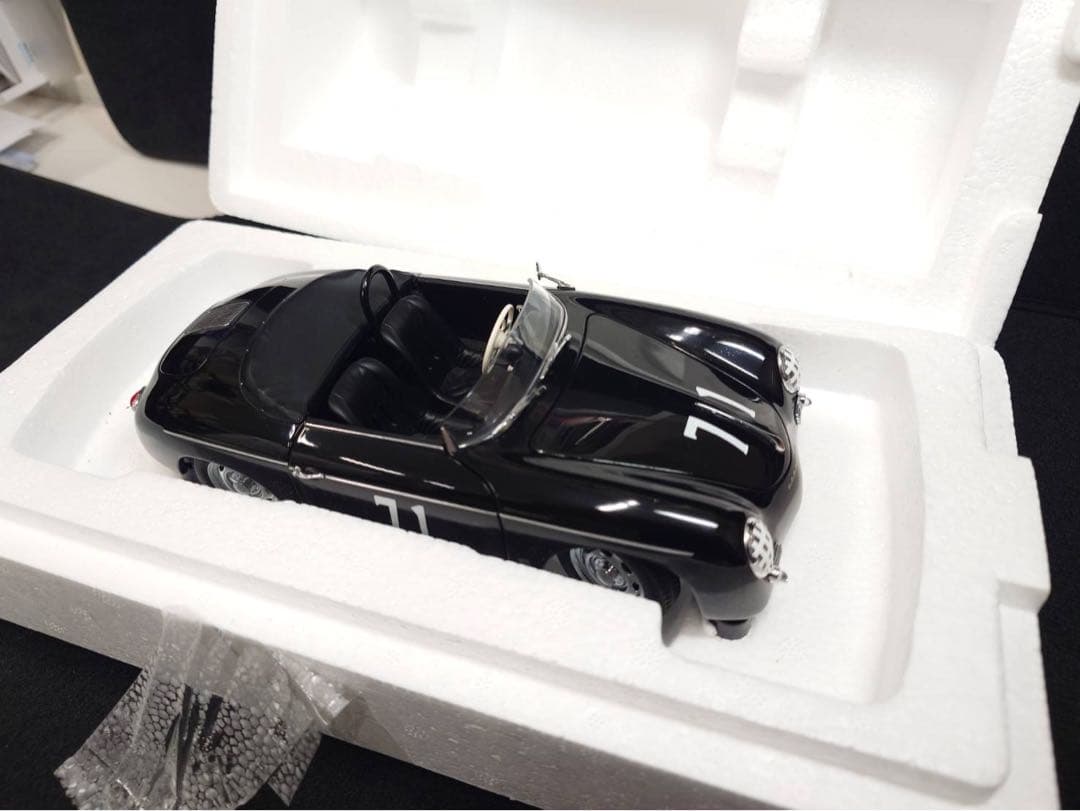 オートアート1/18ミニカー ポルシェ スピードスター　Black