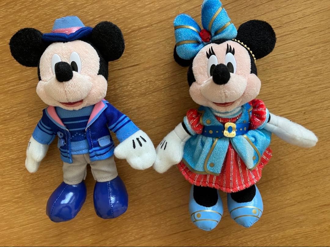 ミッキー&ミニー ぬいぐるみバッジセット『TDSプラザエントランス