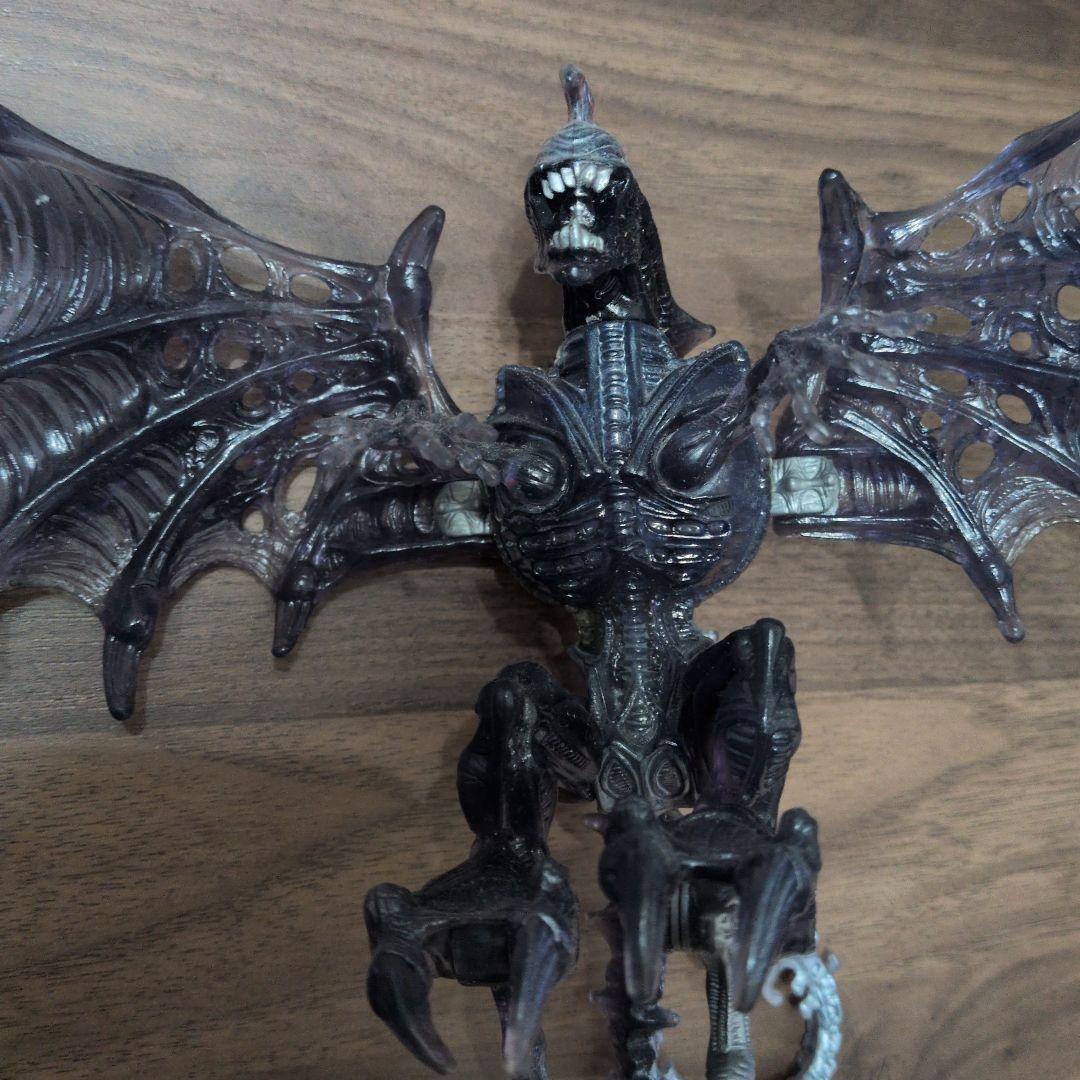 プレデター フィギュア イエロー ブラック