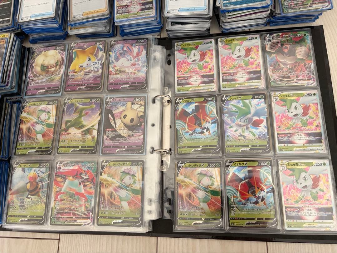 ポケモンカード引退品　2000枚前後の超大量品！
