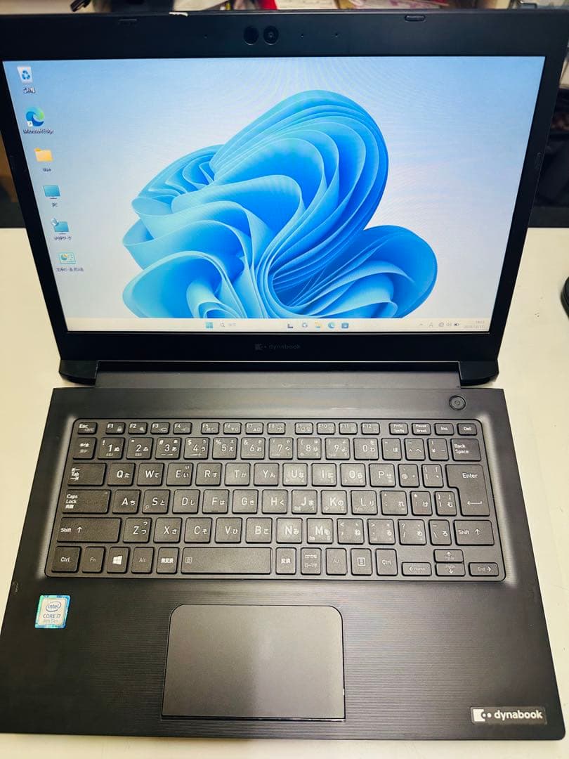 年末セール⑧i7第8世代超薄型東芝13.3型Windows11ノートパソコン Windows11 第8世代Core i7 M.2SSD250GB メモリ8GB Core i7 8世代 メモリ8GB