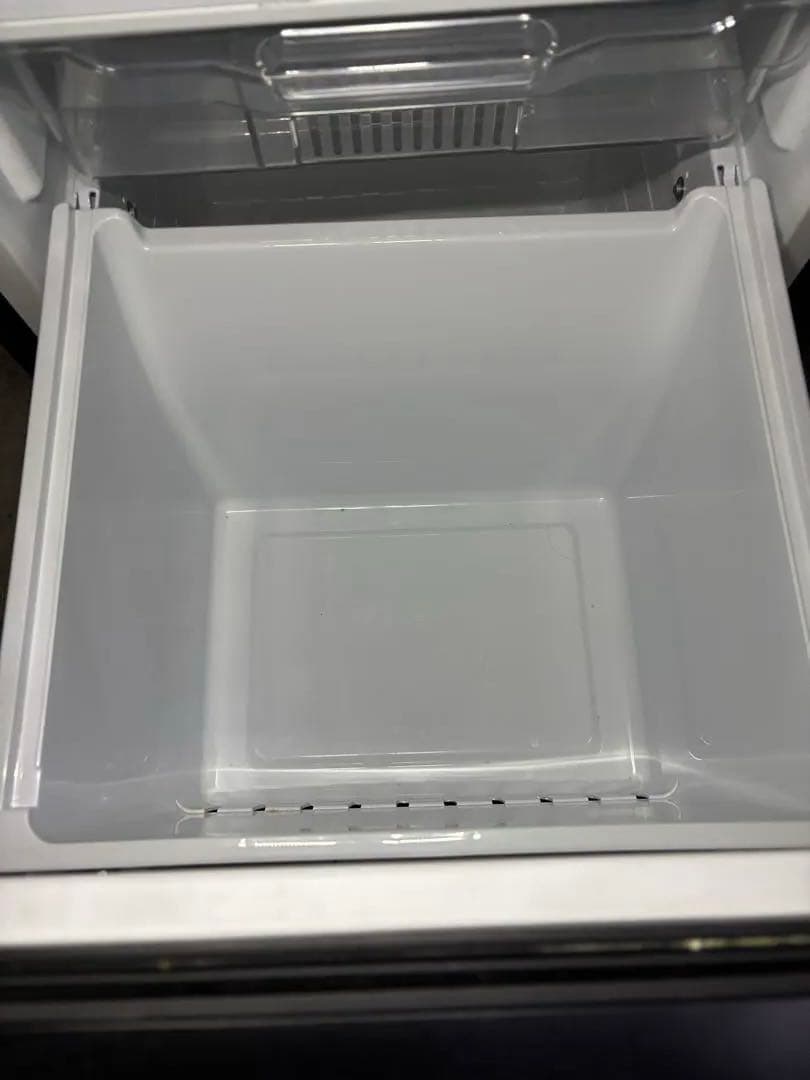 【メルカリ市限定】送料無料、設置無料　冷蔵庫 2ドア ハイセンス 134L