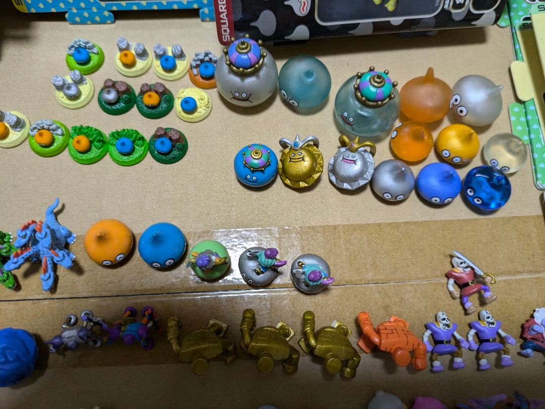 ドラゴンクエストミニフィギュア100点以上セット【ちっちゃい