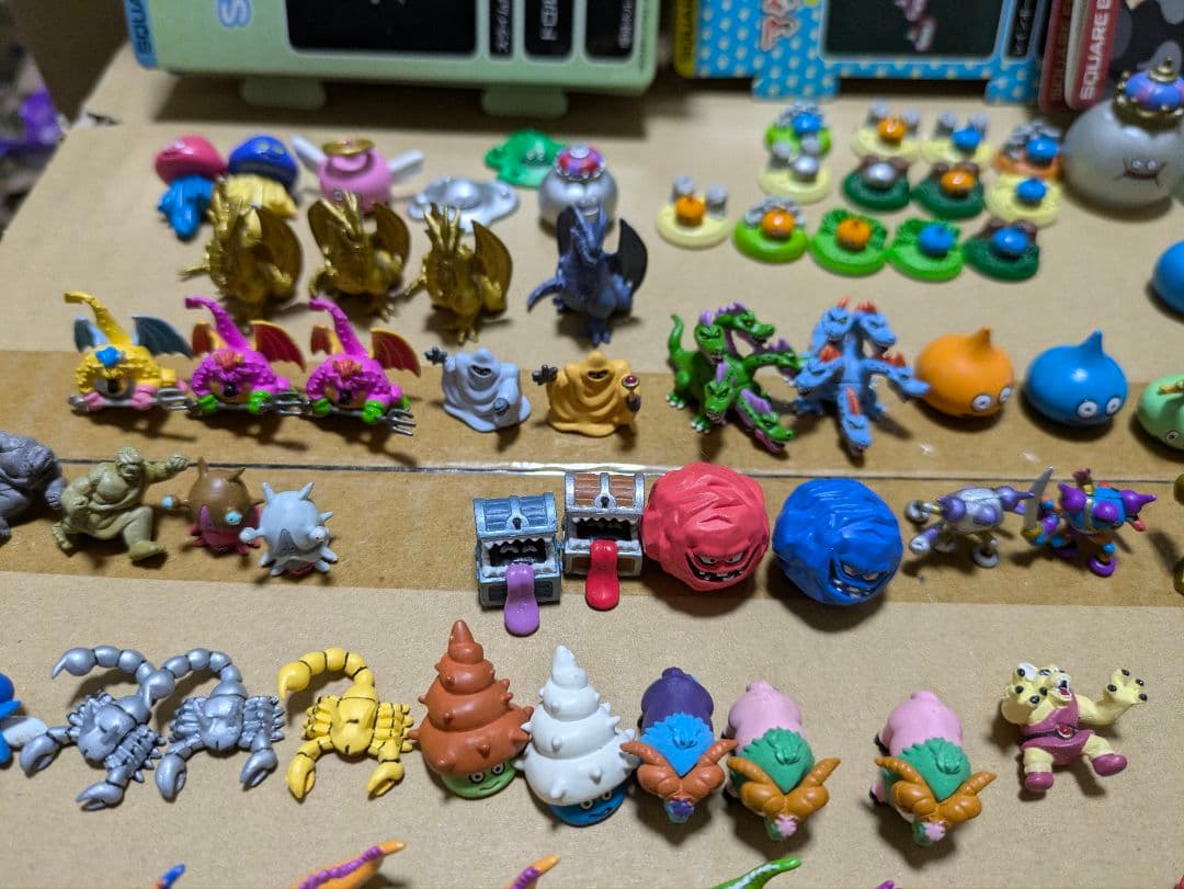 ドラゴンクエストミニフィギュア100点以上セット【ちっちゃい