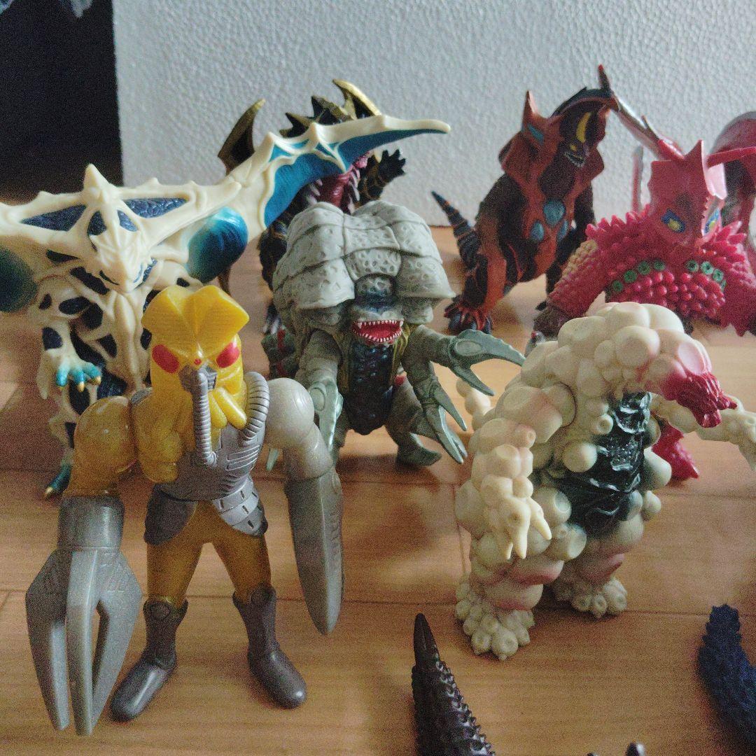 24体セット販売 ウルトラ怪獣 まとめ売り 当時物ソフビ 円谷プロ BANDAI