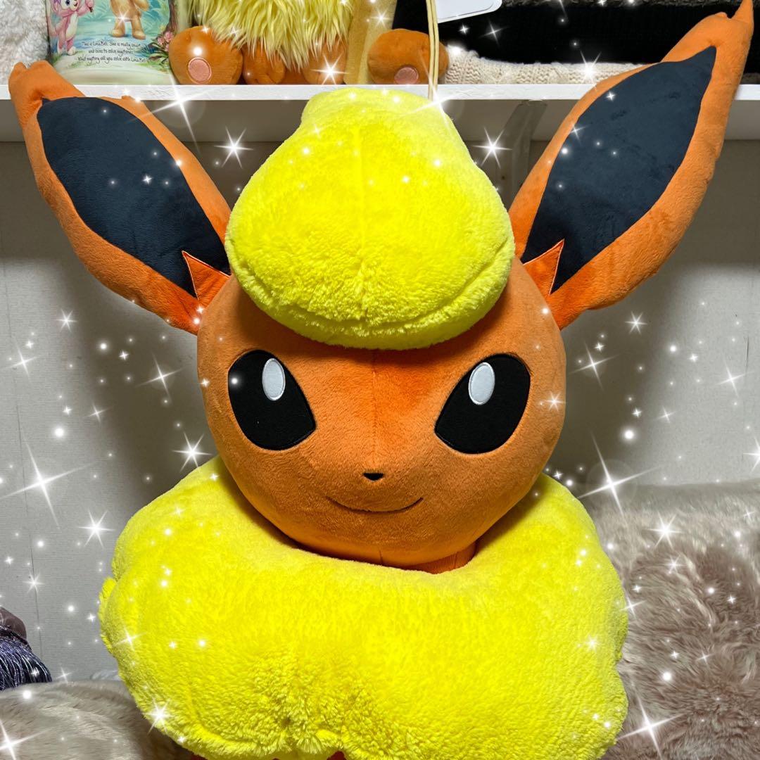 ポケモン ブースター 等身大ぬいぐるみ おまけ付き - メルカリ