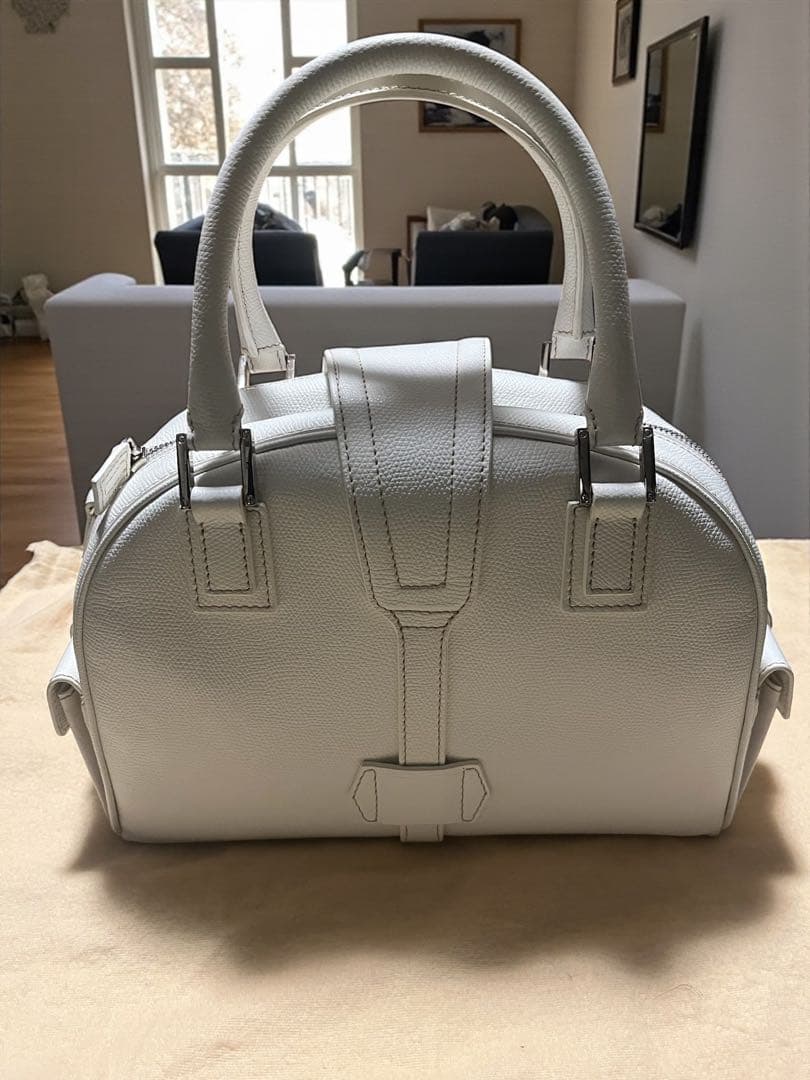 LOEWE トラベラー ボーリングバッグ ハンドバッグホワイト