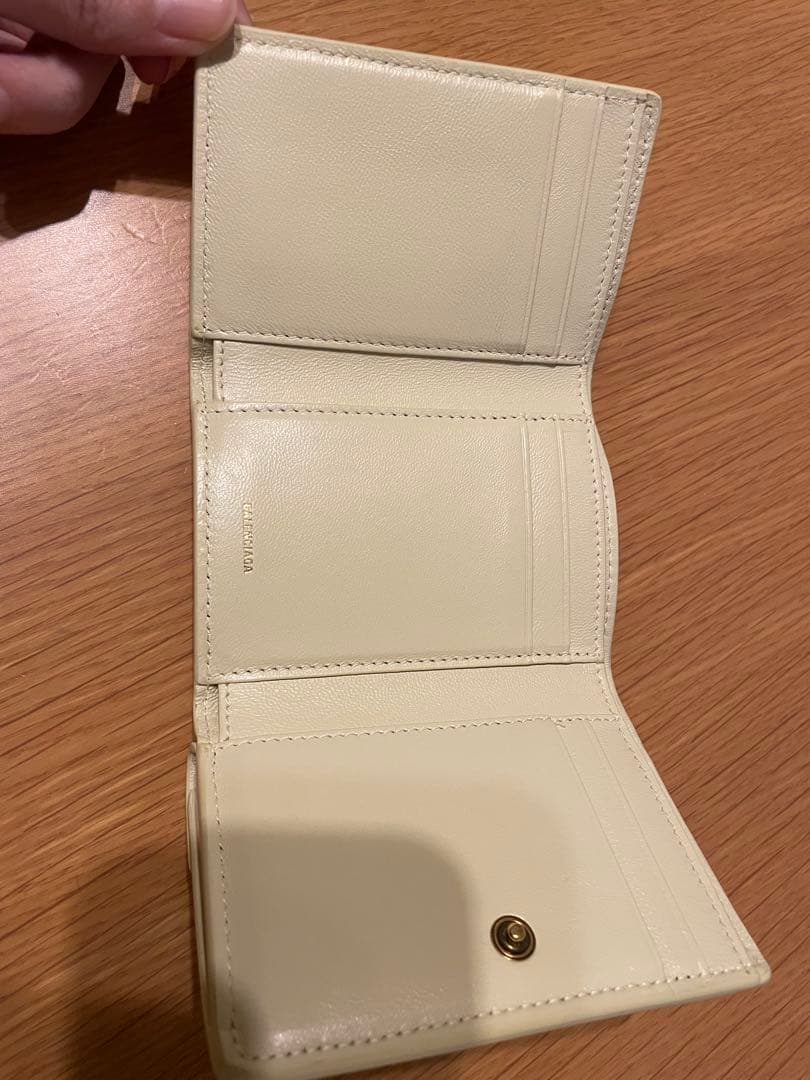 BALENCIAGA ミニウォレット ライトイエロー