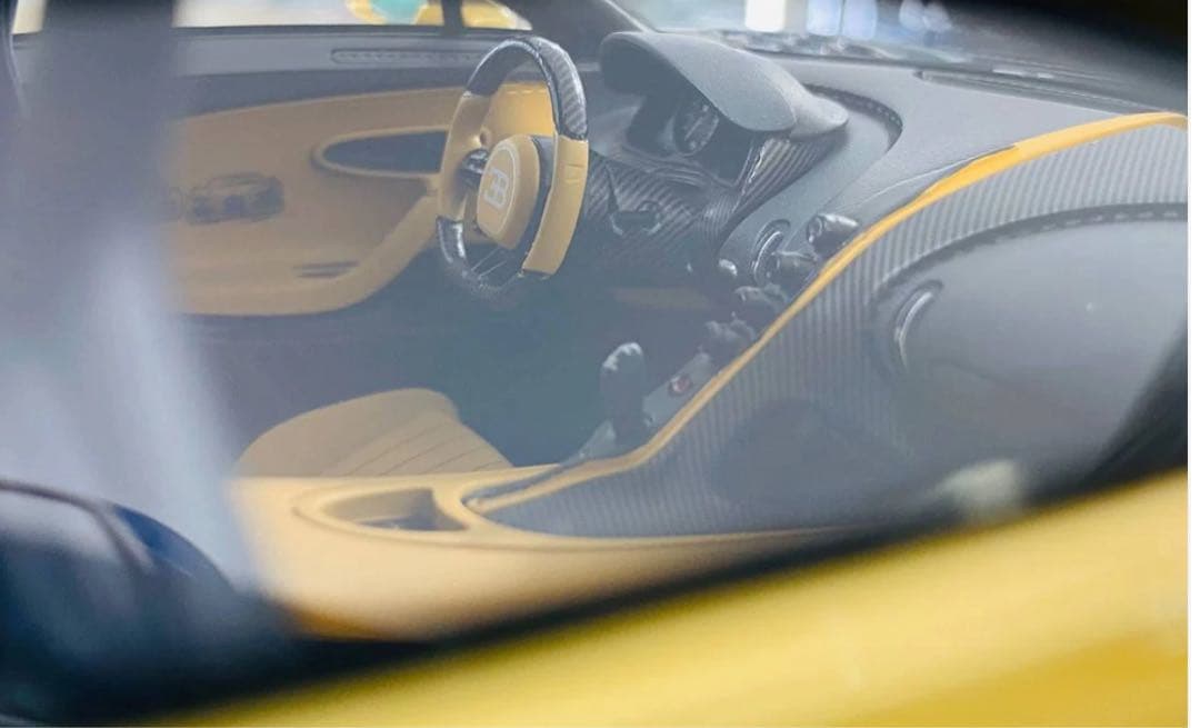 入手困難 HH モデル 1/18 ブガッティ シロン ゴールデンエラ ミニカー