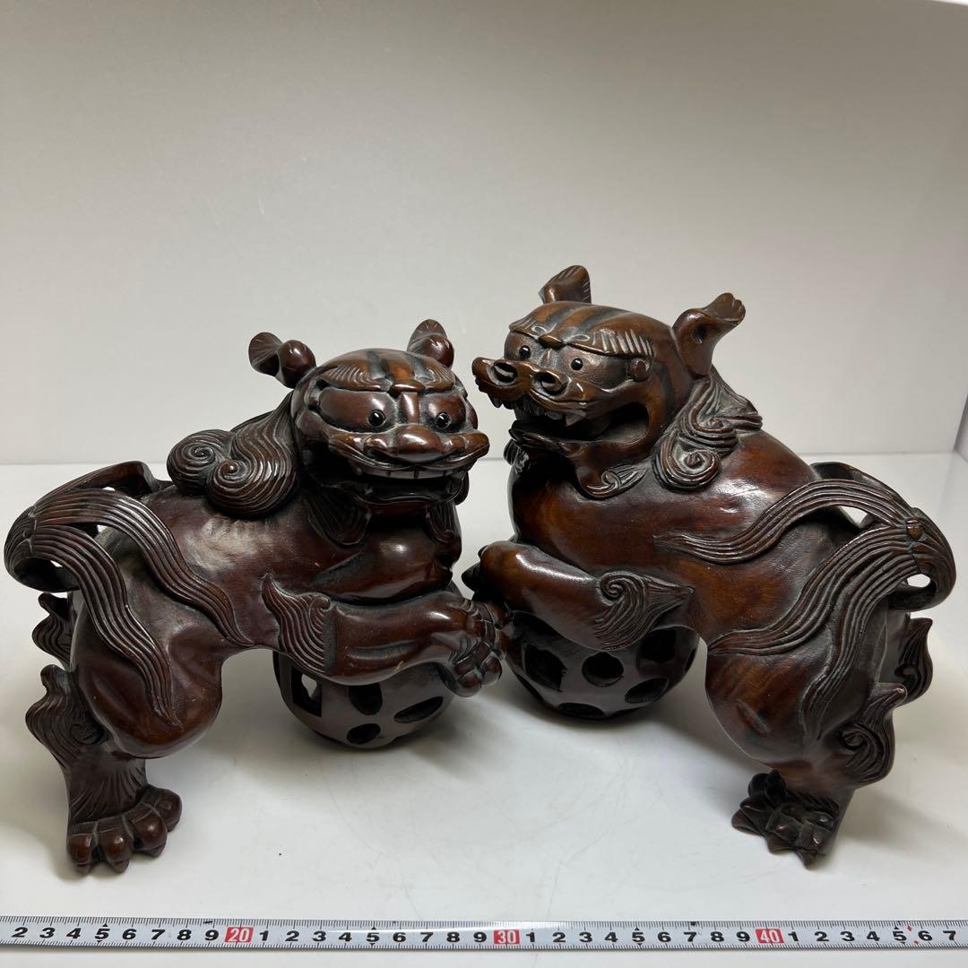 木彫 大振獅子 一対 1757g 東キ7-1218① 木彫 大振獅子 一対 1757g 東キ7-1218①
