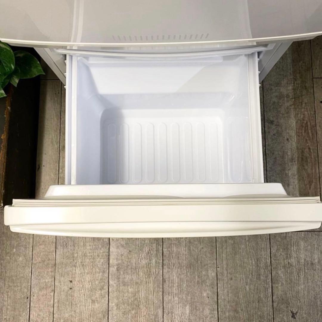 どっちも付け替えドアだから引越しにも連れてける♪一人暮らしに！冷凍冷蔵庫137L