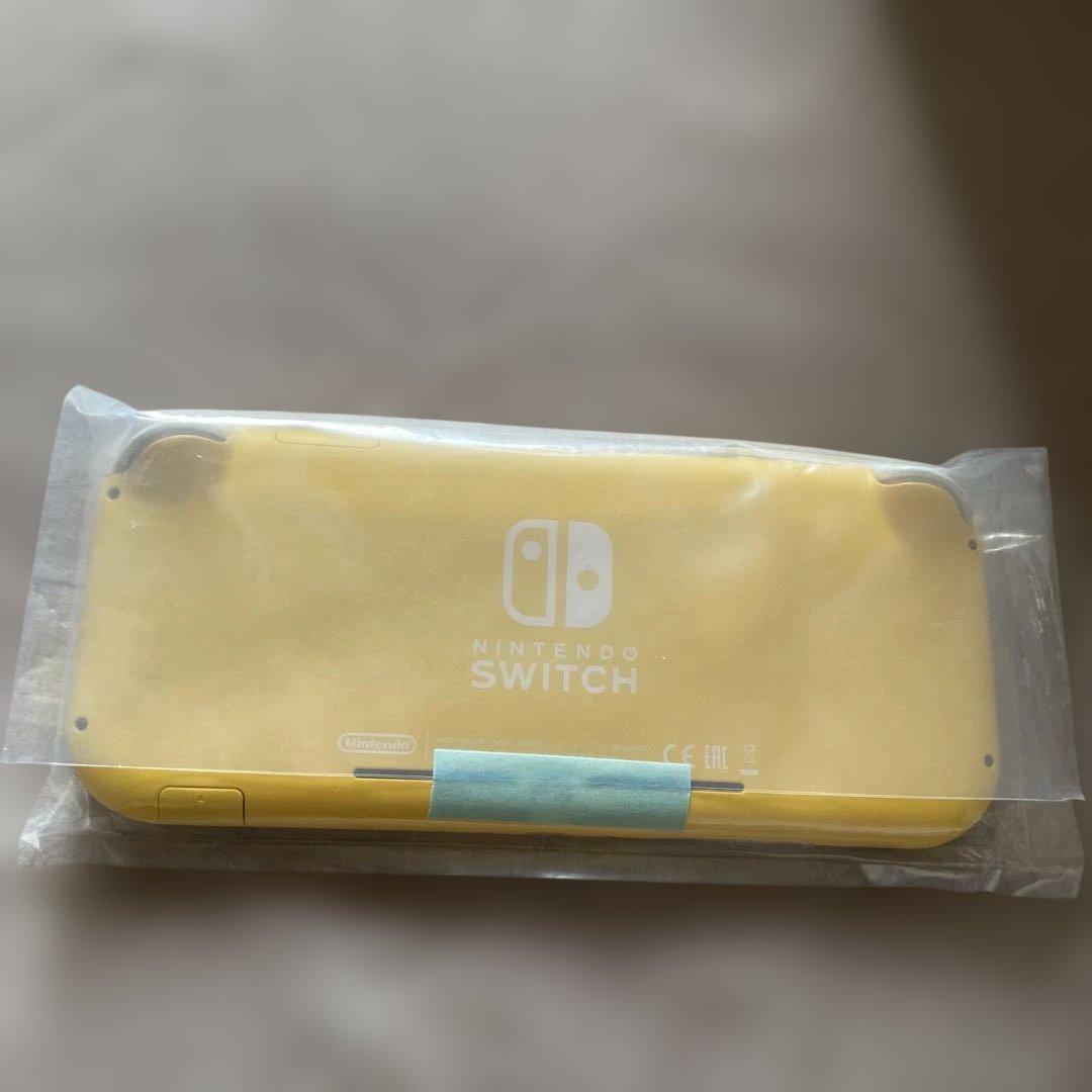 任天堂Switchライト イエロー
