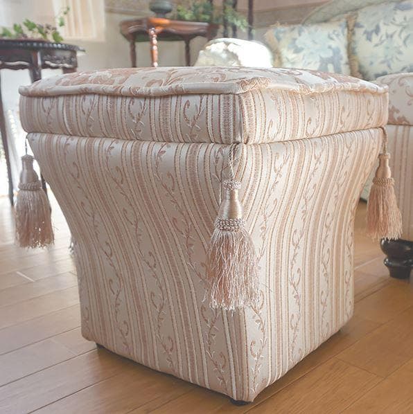 値下げしました！ 上品な　ロココ調　タッセルスツール　ファブリック 楽天市場】ロココ（スツール｜イス・チェア）：インテリア・寝具・収納