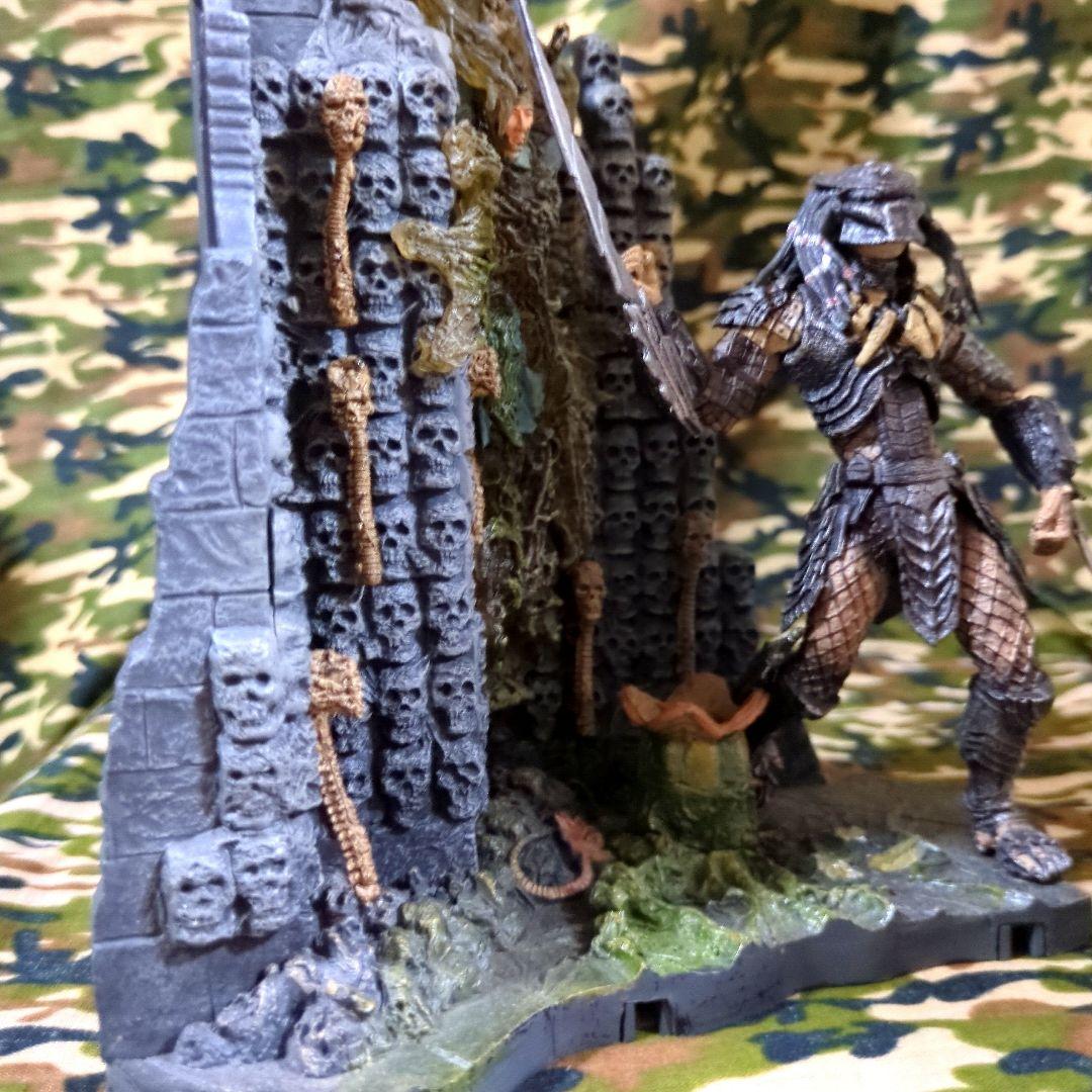 マクファーレントイズ／エイリアンVSプレデター•ジオラマセット(箱なし)