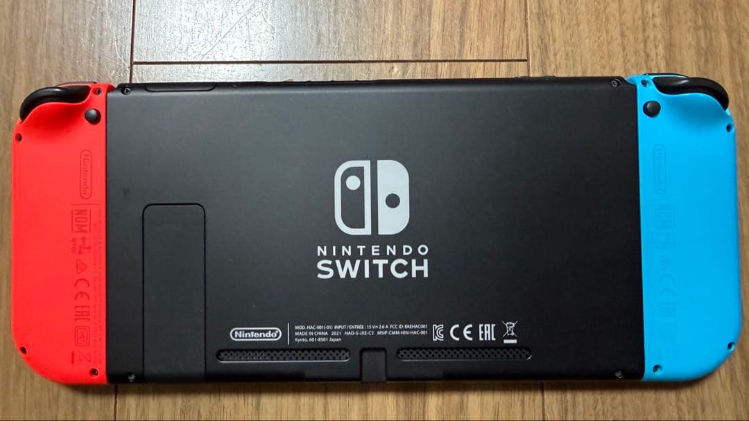 Nintendo Switch 本体 目立った傷なし 液晶保護カバー付
