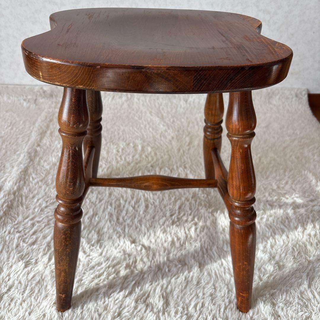 まつ様リクエスト品】飛騨産業 キツツキマーク スツール 座彫り