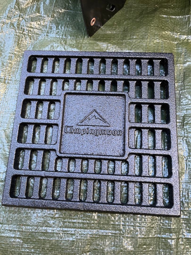 スノーピーク焚火台Lサイズ（旧タイプ・HEAD QUATER）