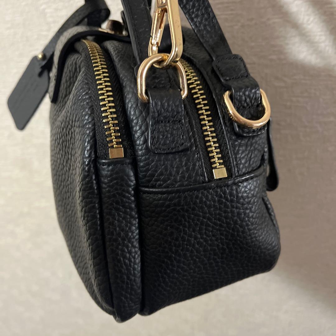 美品ヘイニ　ベビーロシェ ブラックレザーショルダーバッグ