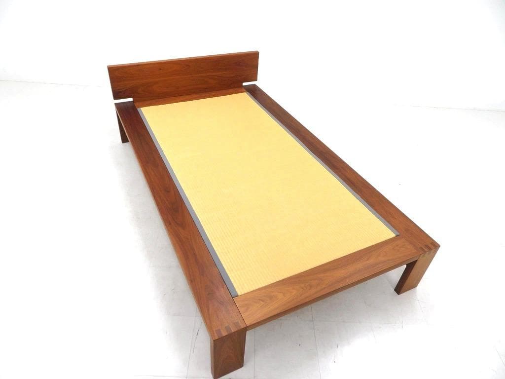 展示品　家具蔵　カグラ　ウォールナット　無垢材　タタミ　シングルベッド