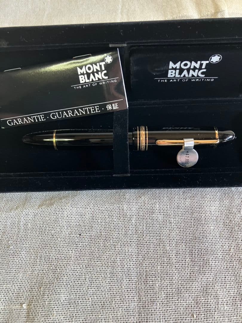 MONTBLANC 万年筆 黒 ゴールド装飾未使用品