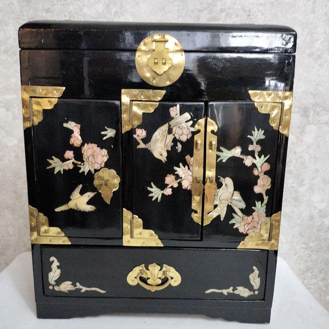 螺鈿花鳥模様の小箪笥　宝石入れ（エコメルカリ便限定）