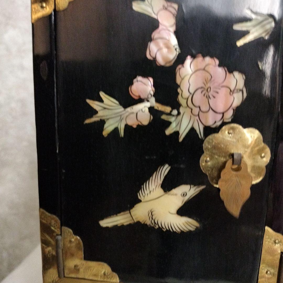 螺鈿花鳥模様の小箪笥　宝石入れ（エコメルカリ便限定）