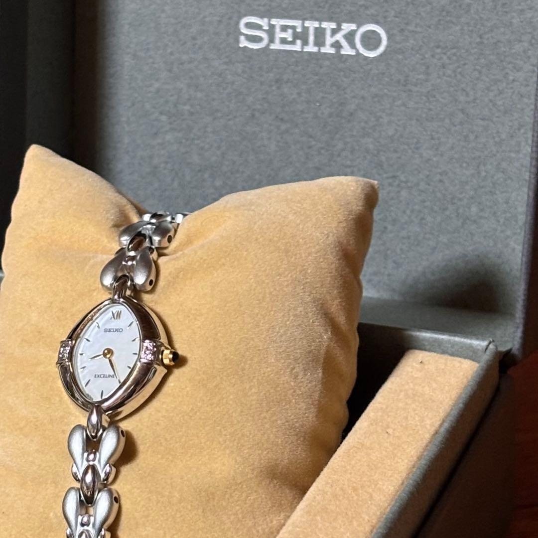 未使用品SEIKO セイコー エクセリーヌ レディース クォーツ 稼働品
