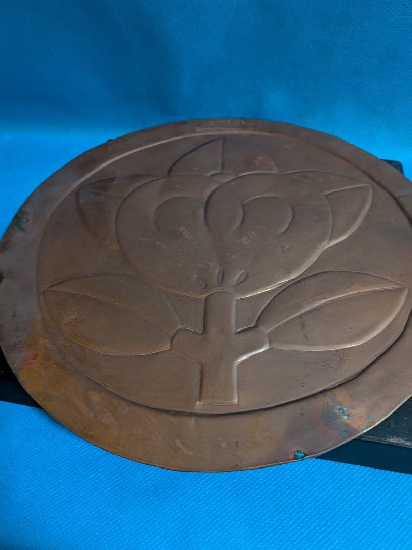 丸に橘御家紋時代２５センチサイズ古銅打出屋敷用飾り武具鎧櫃取付け飾りに最適品