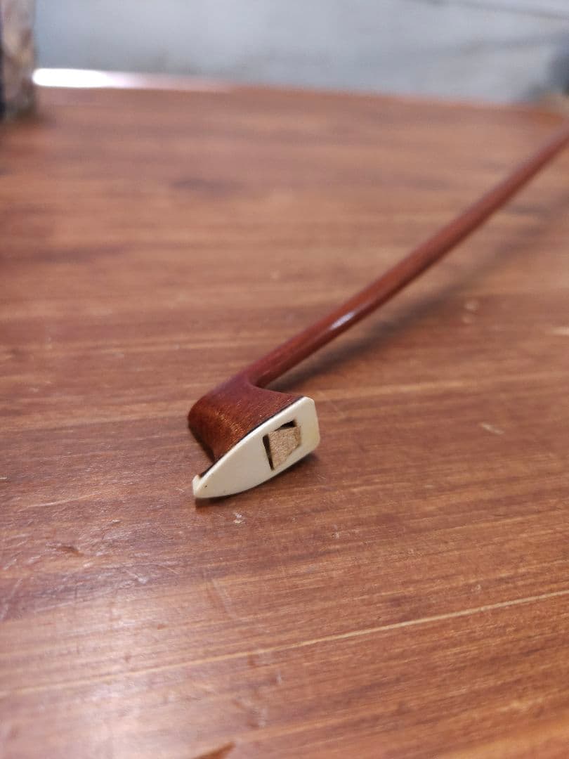 バイオリン 弓 T.SUGITO 杉藤 全長74㎝ 音楽/弦楽器