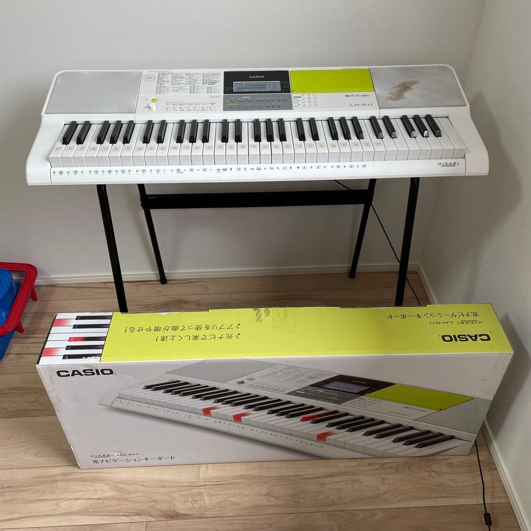 CASIO 61鍵盤 電子キーボード 光ナビゲーション LK-511 スタンド付